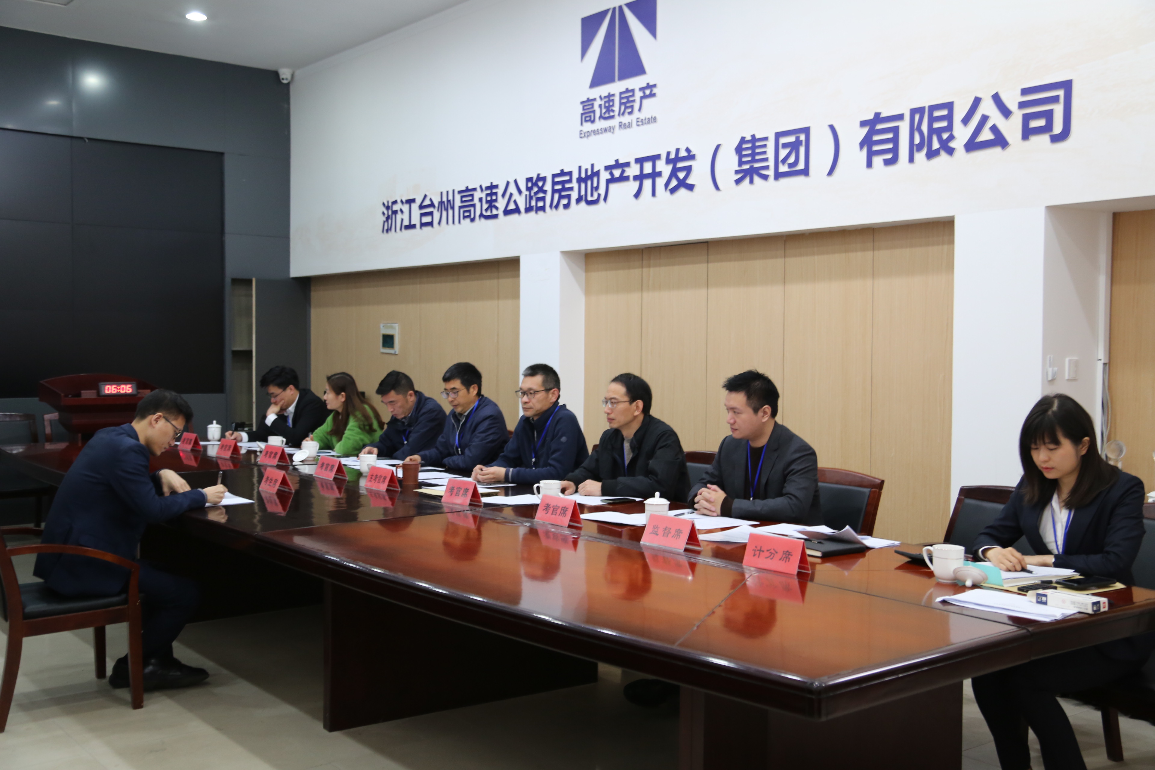 1647245635168226.jpg 圖為結構化面試現(xiàn)場.JPG